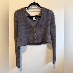 Urban Outfitters Fuzzy V-Neck Cropped Cardigan Sweater - Gray